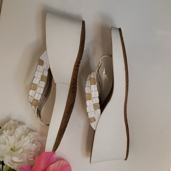 Clarks white Wedge Sandals 9 EUC - Picture 5 of 12